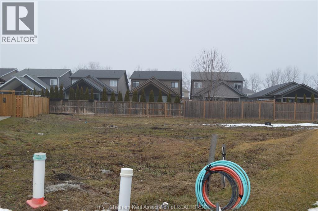 33 Champlain COURT, Chatham — photo 2