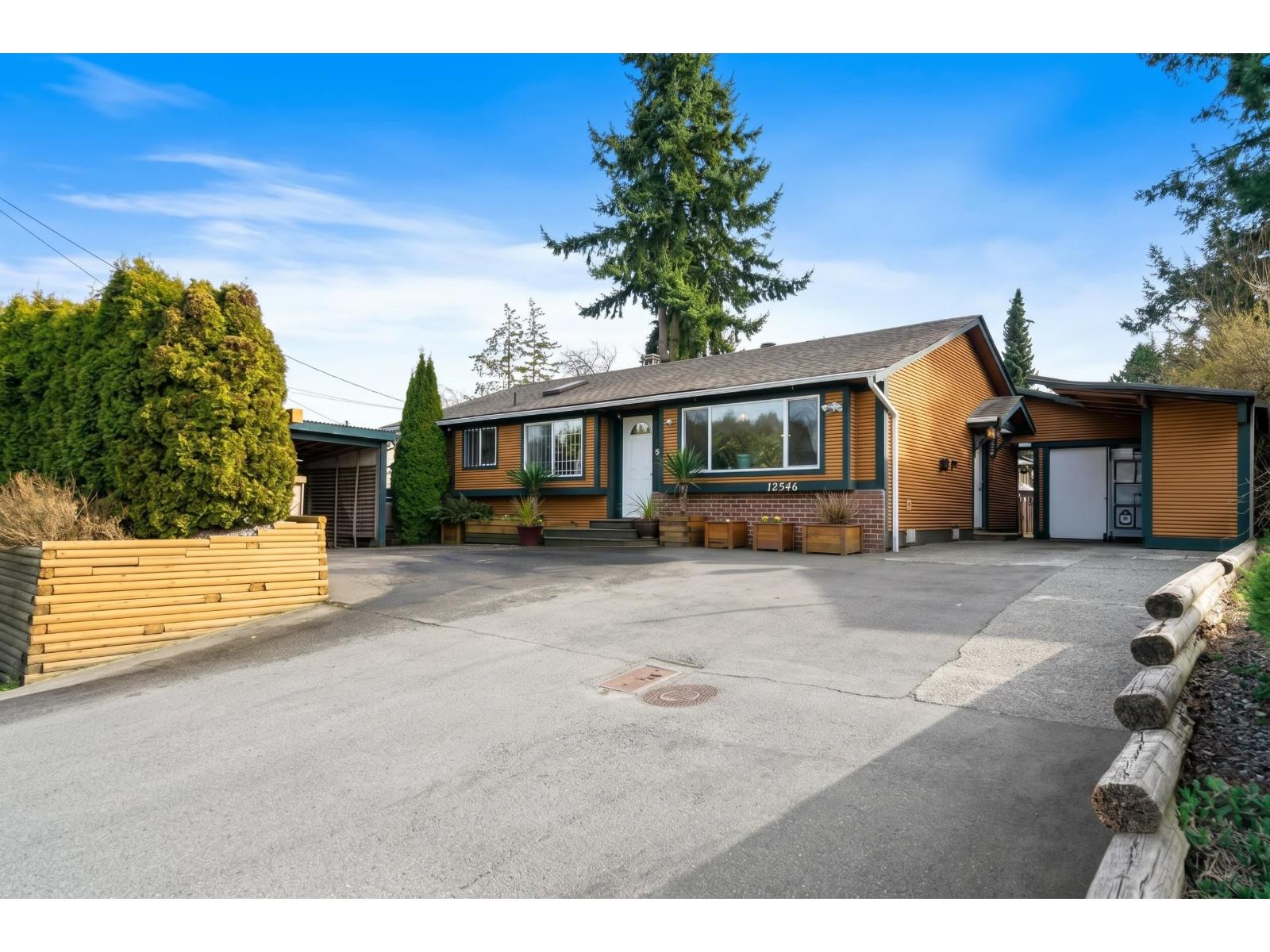 3 Bed, 2 Bath House for Sale in Surrey – 12546 96 AVENUE, Surrey – MLS# R3170455