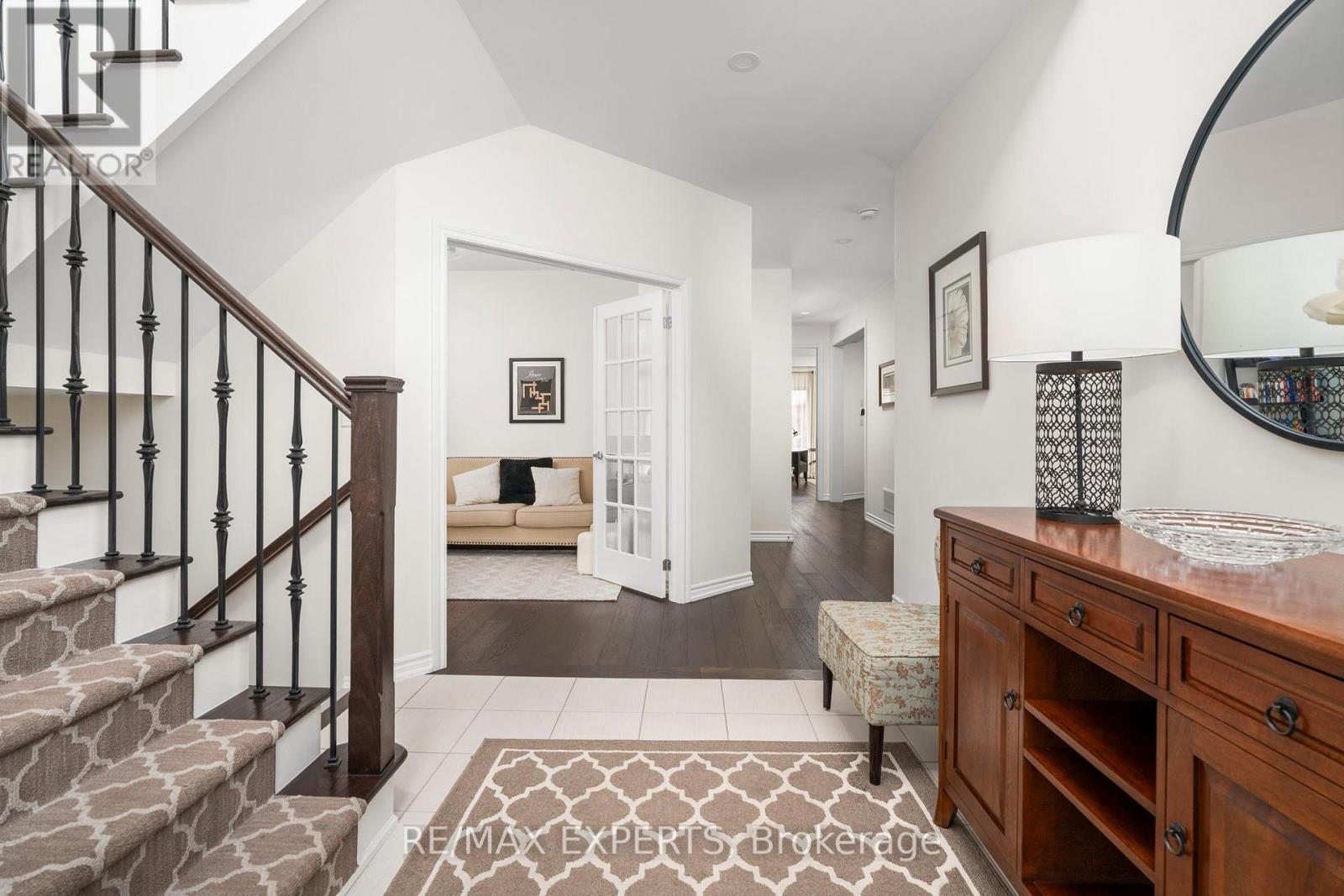 20 HACKETT STREET - 6