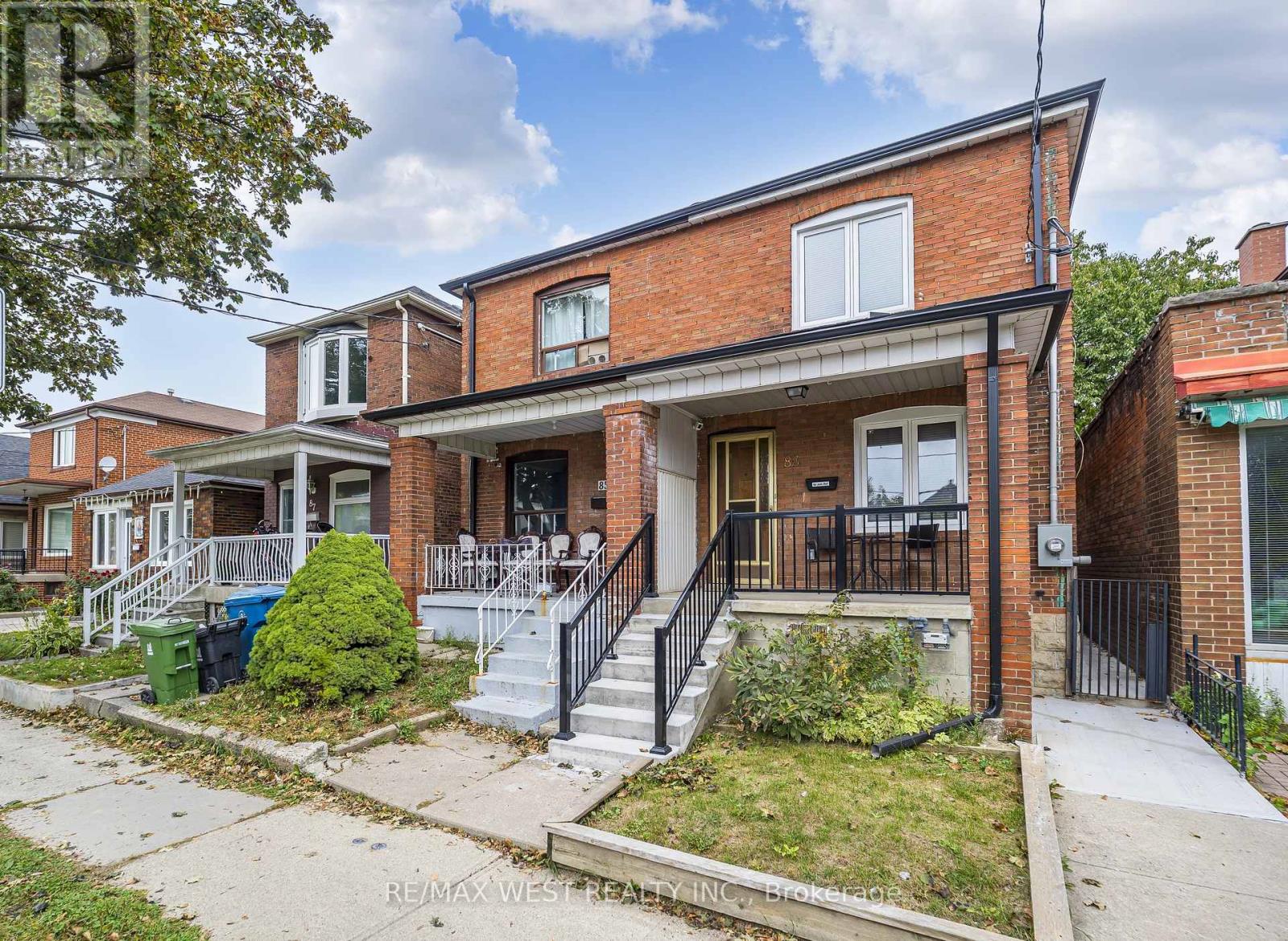 83 SCOTT ROAD - 1