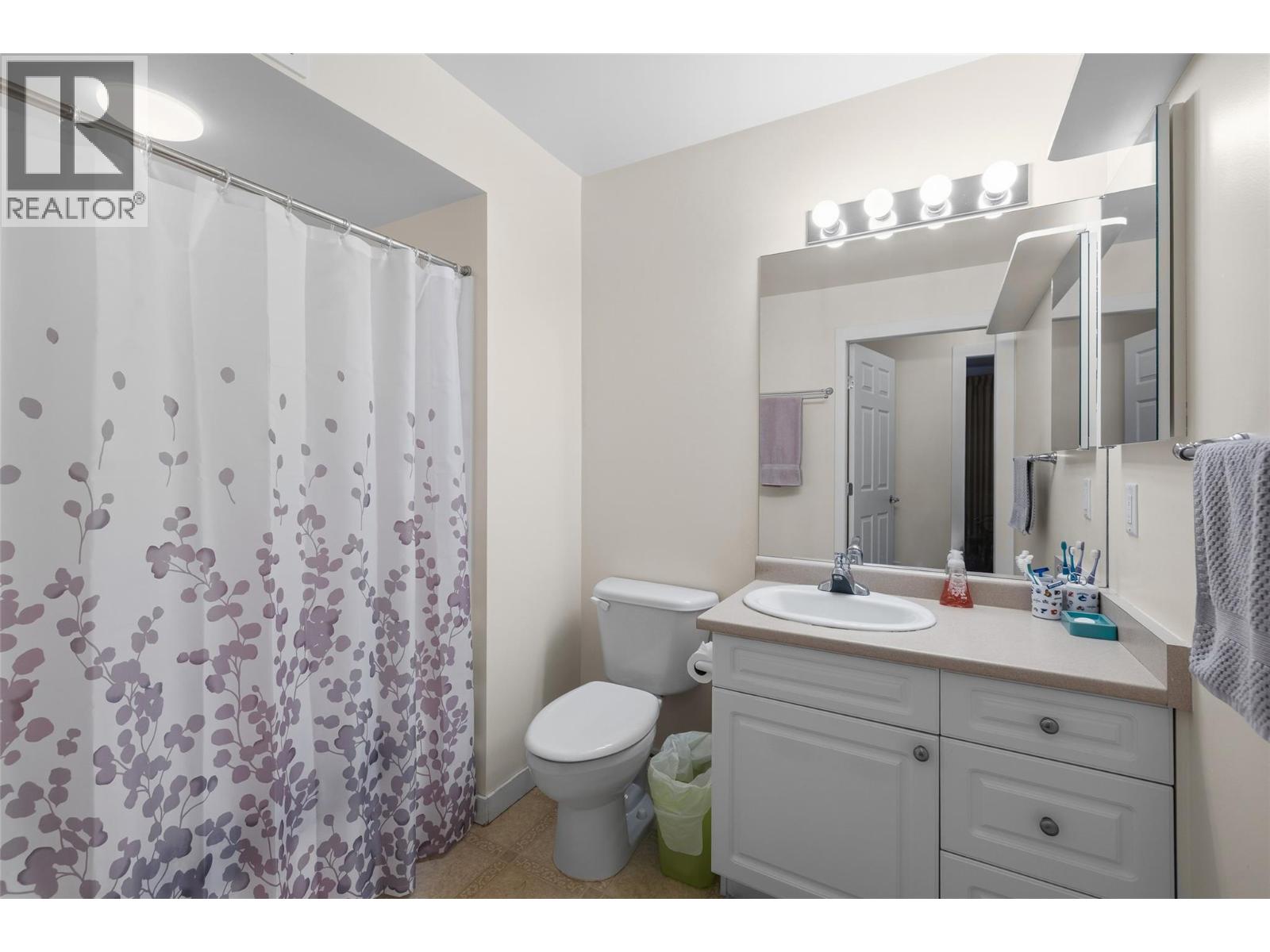 #208 250 Dougall Road N - Image 19