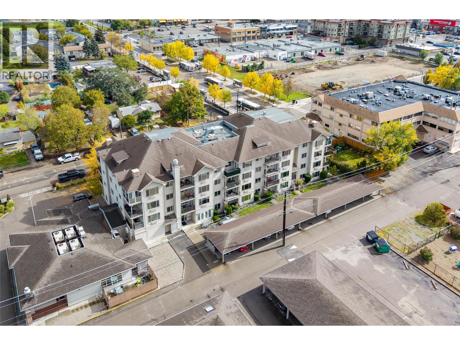#208 250 Dougall Road N - 39