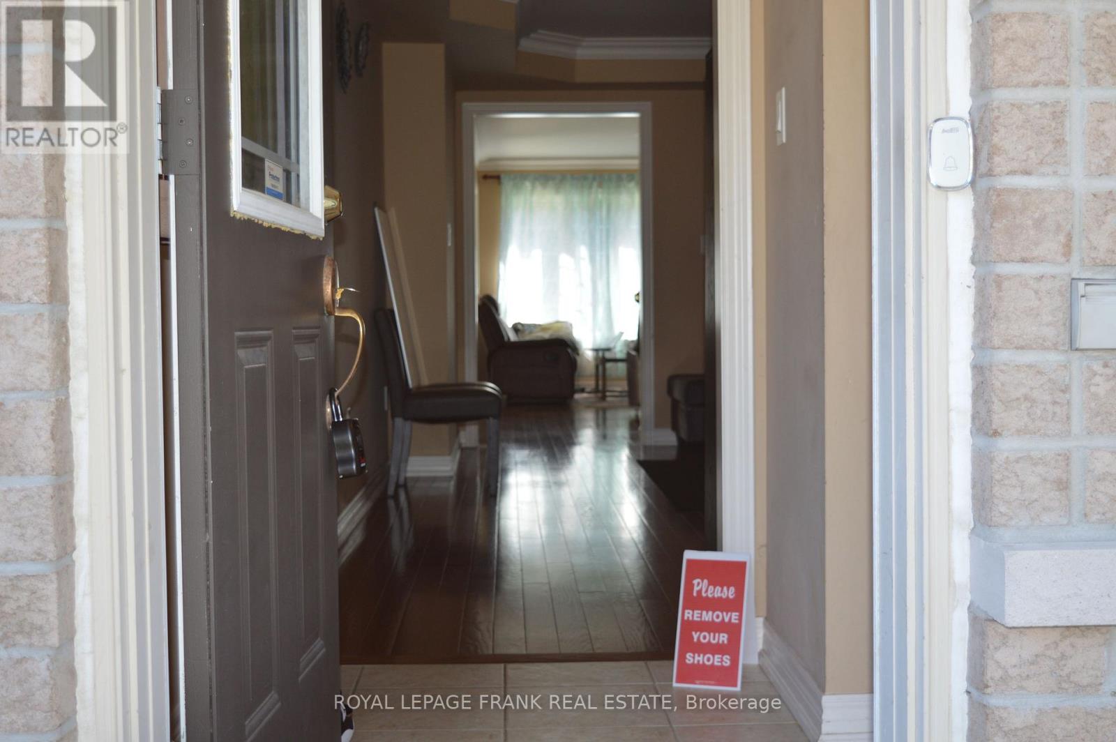 61 Summerside Avenue, Whitby, ON photo 3
