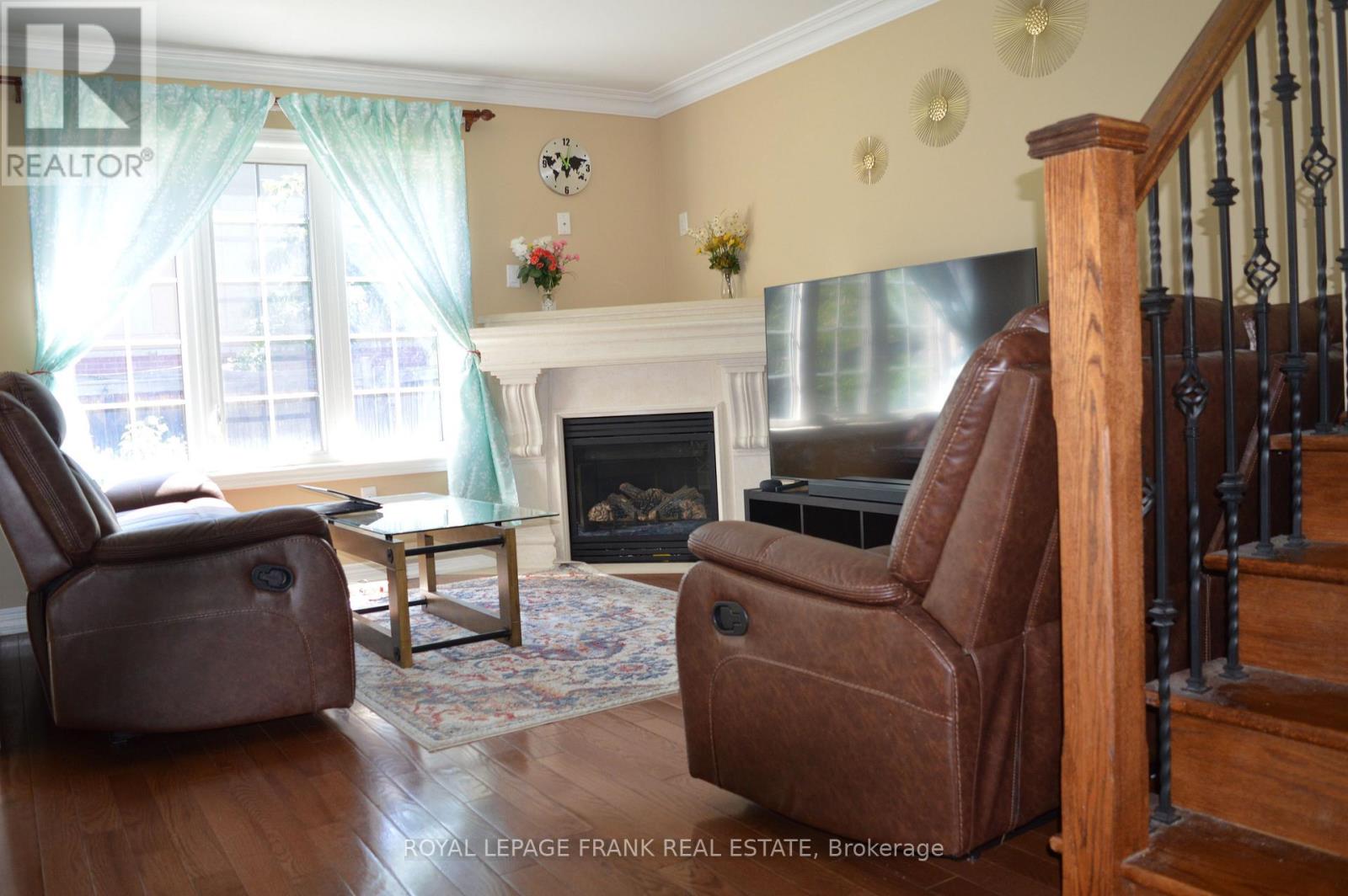 61 Summerside Avenue, Whitby, ON photo 7