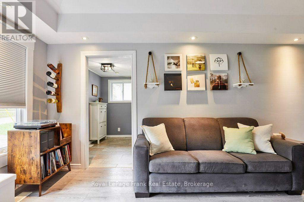 34 PLEASANT VIEW AVENUE - Image 6
