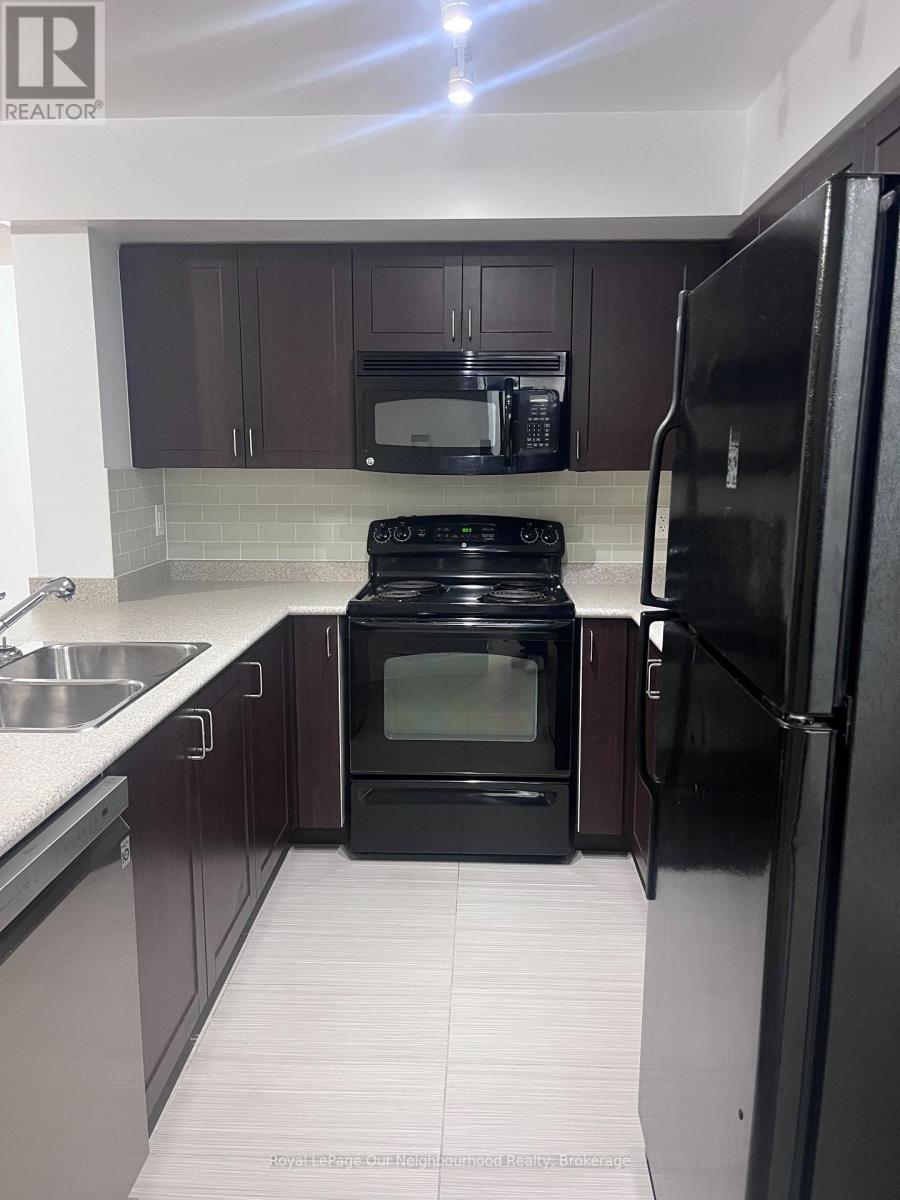 402- 1600 Charles Street, Whitby, ON photo 5