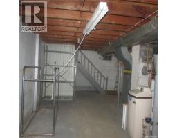 1742 Quebec Street, Regina, SK S4P1J3 Photo 13