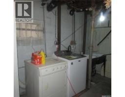 1742 Quebec Street, Regina, SK S4P1J3 Photo 14