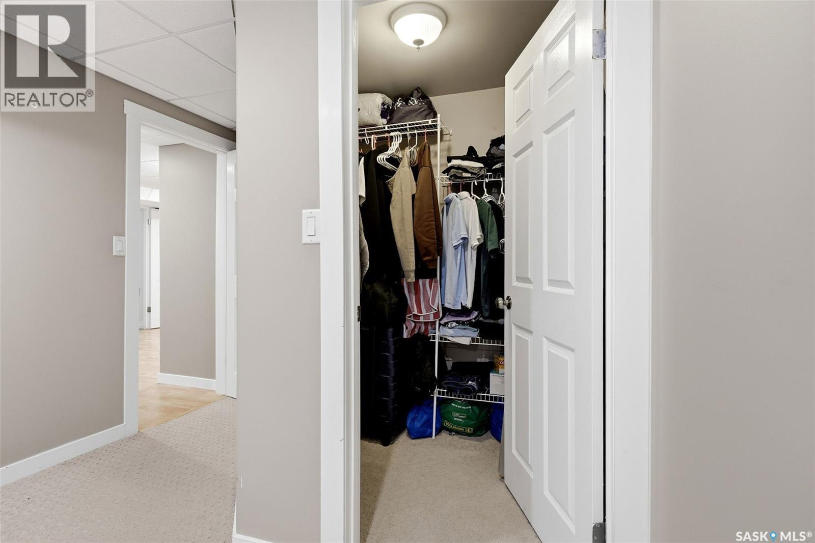 1024 Snowberry WAY N - Image 37
