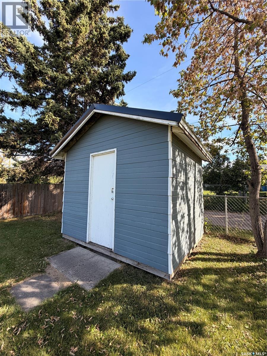 612 2nd STREET W, Meadow Lake — photo 22