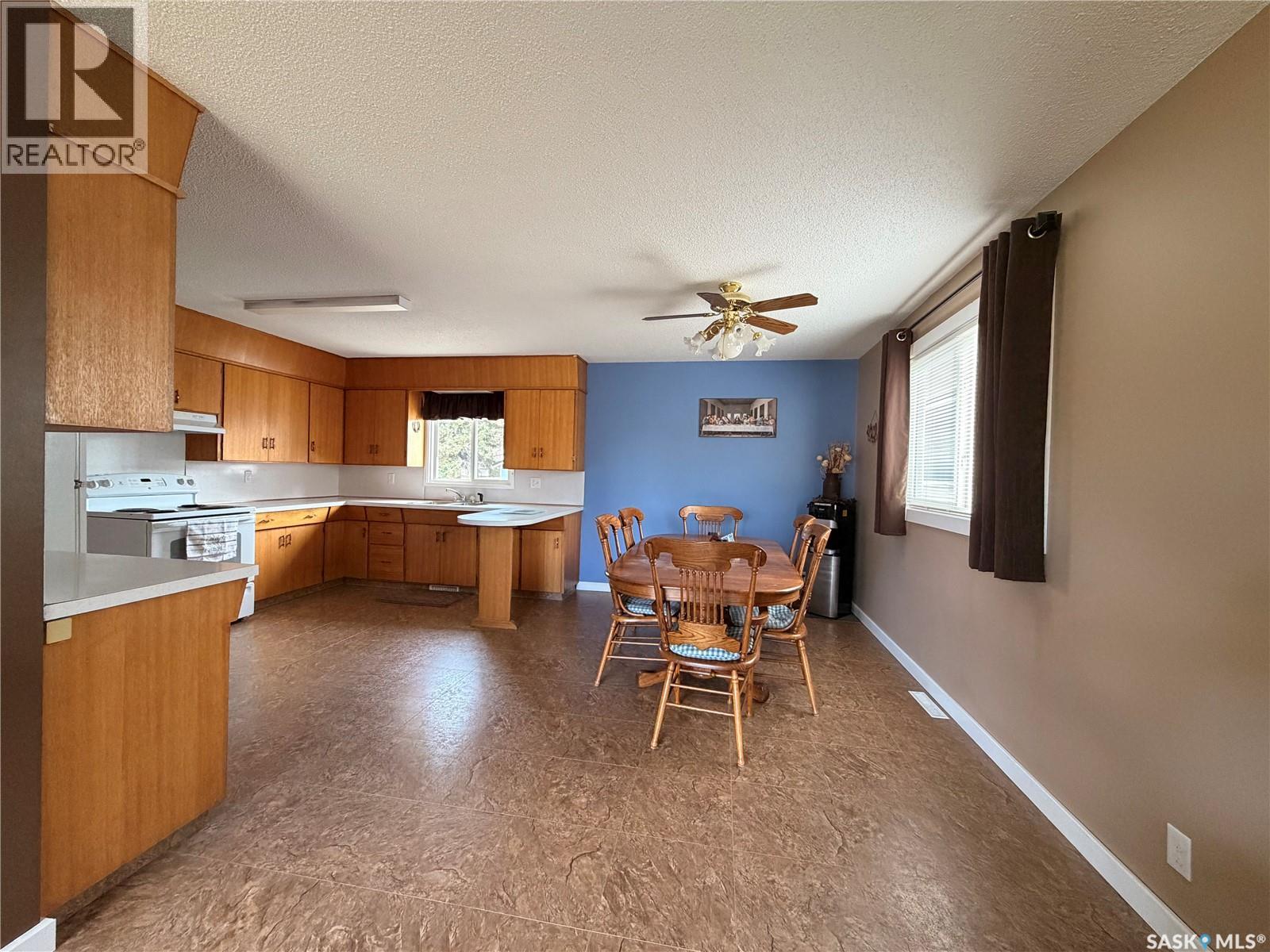 612 2nd STREET W - 4