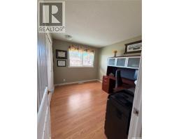 612 2nd Street W, Meadow Lake, SK S9X1E6 Photo 13