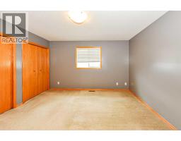 3413 50a Street Close, Camrose, AB T4V1J8 Photo 12