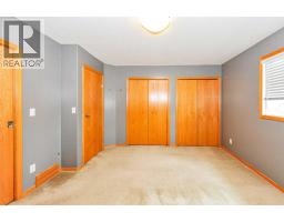 3413 50a Street Close, Camrose, AB T4V1J8 Photo 13