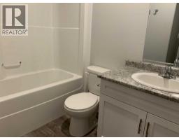 B, 9529 113 Avenue, Clairmont, AB T8X5C5 Photo 11