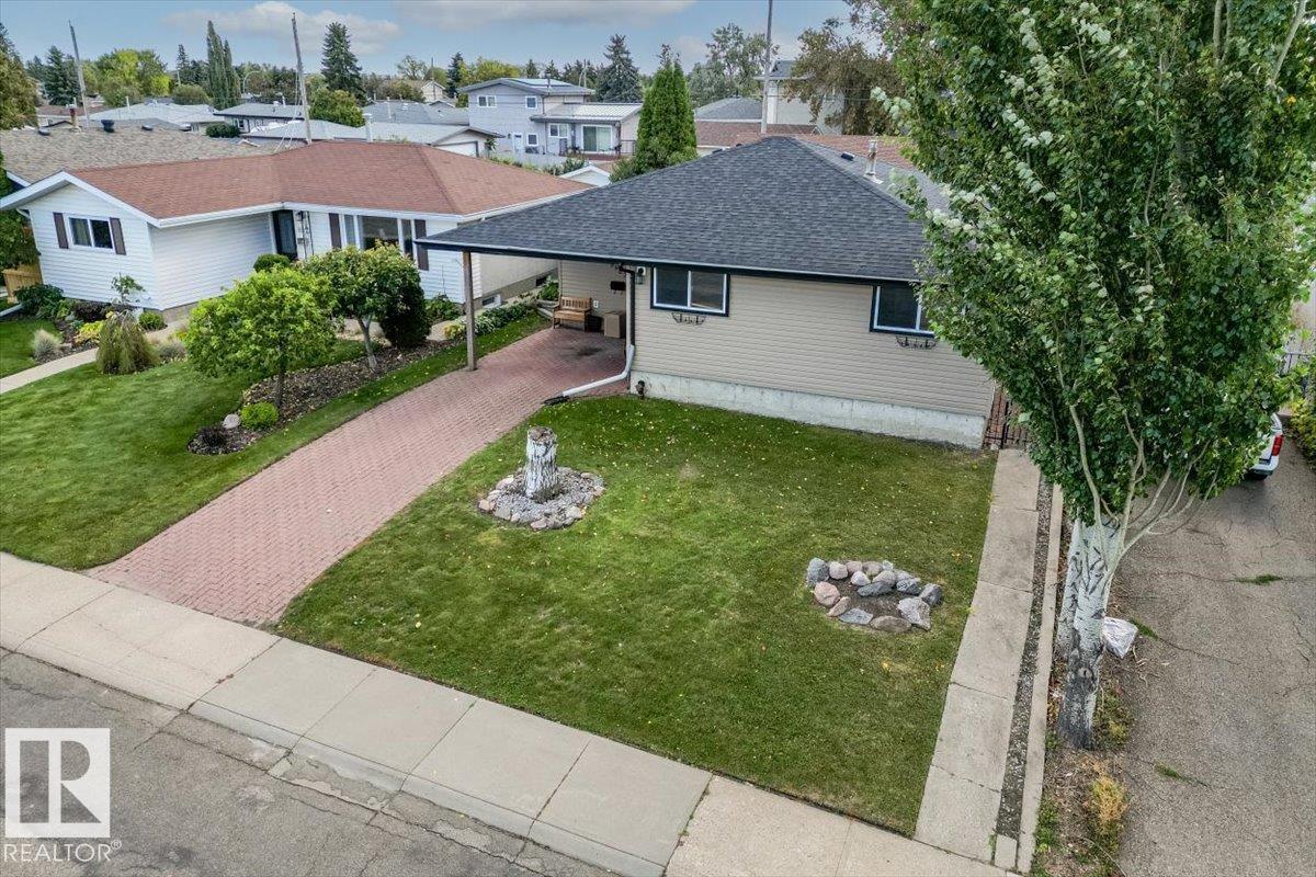 8907 136 AV NW - 41
