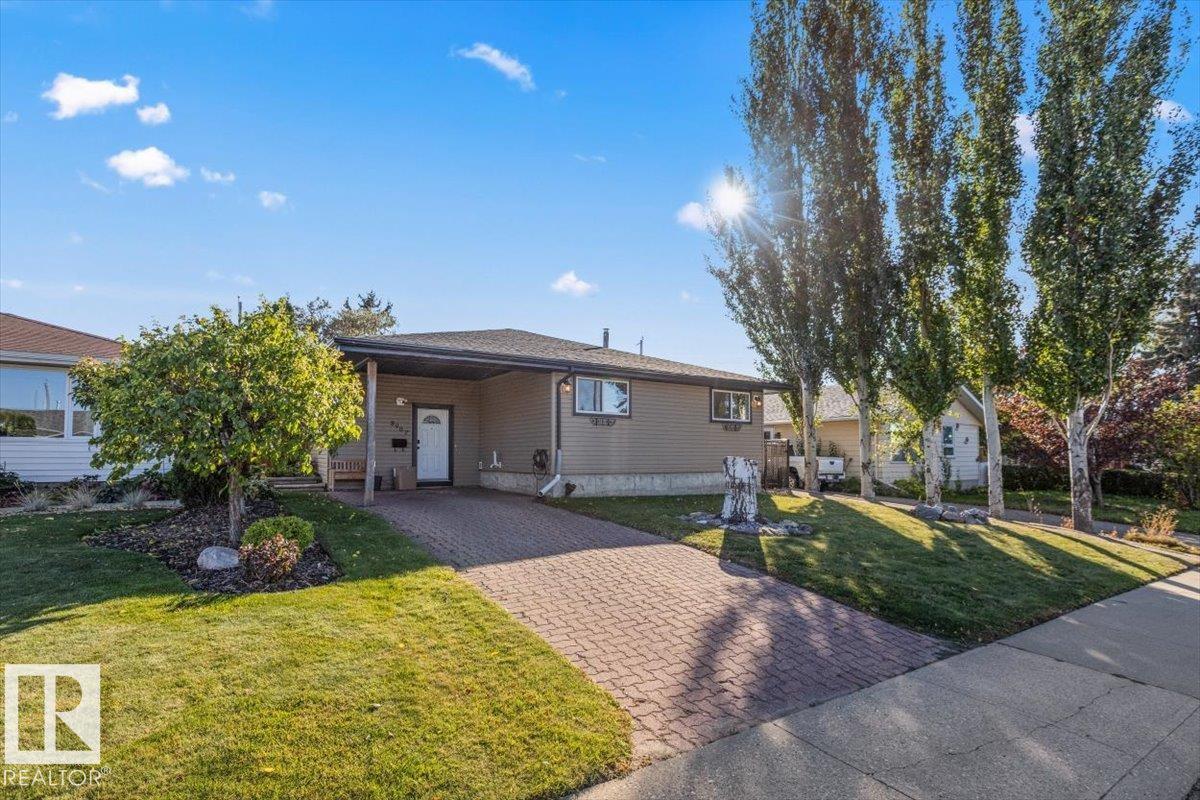 8907 136 AV NW - Image 37