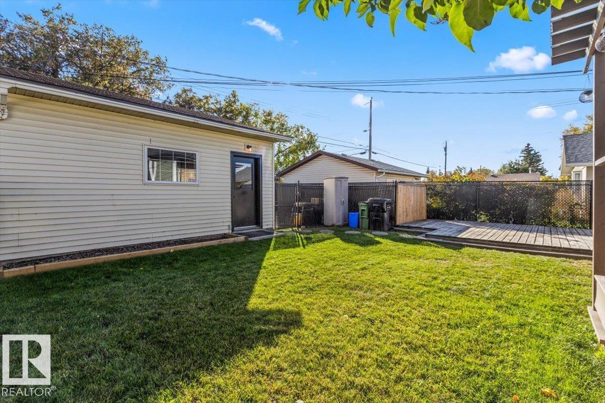 8907 136 AV NW - Image 32