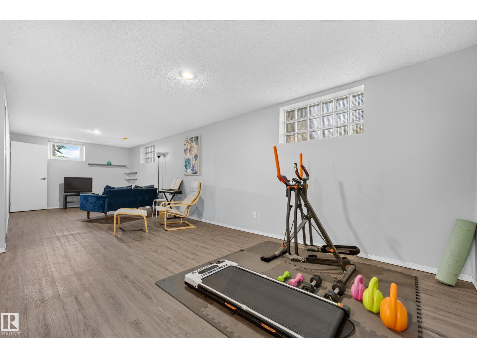 11346 69 ST NW - 24