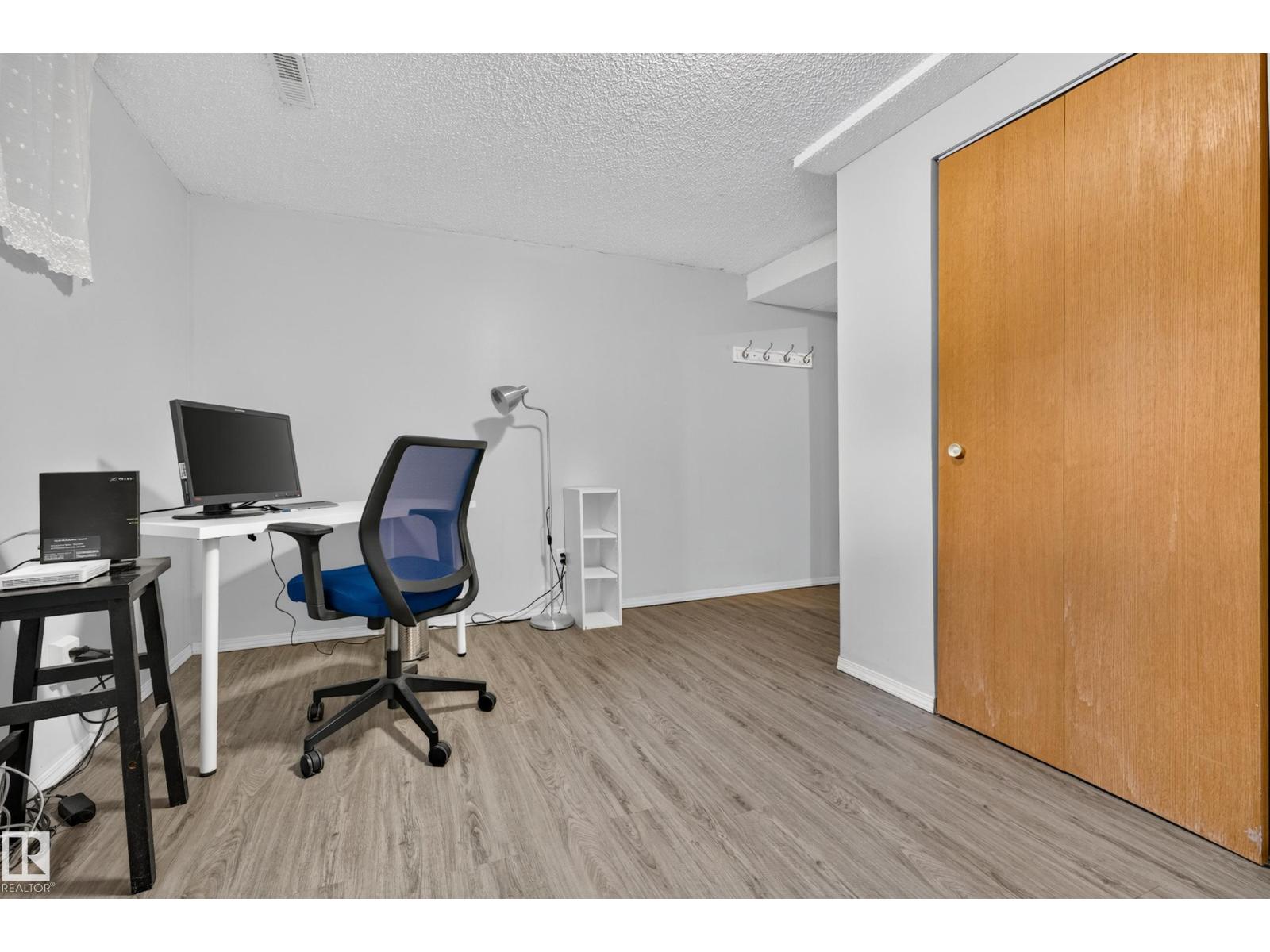 11346 69 ST NW - 29