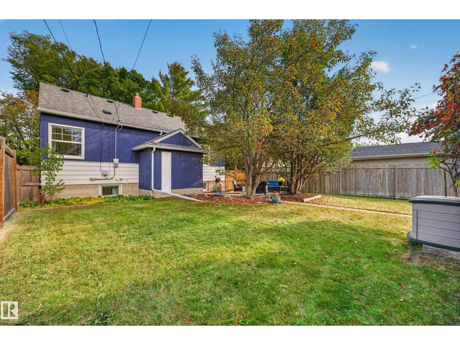 11346 69 ST NW - 37