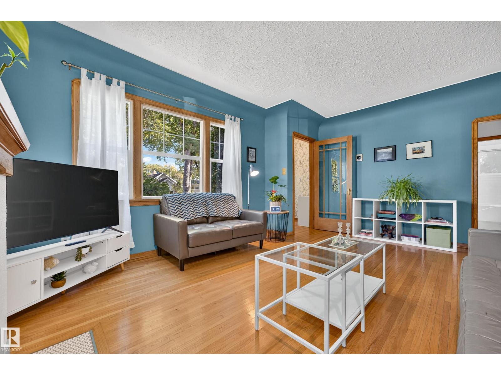 11346 69 ST NW - 8