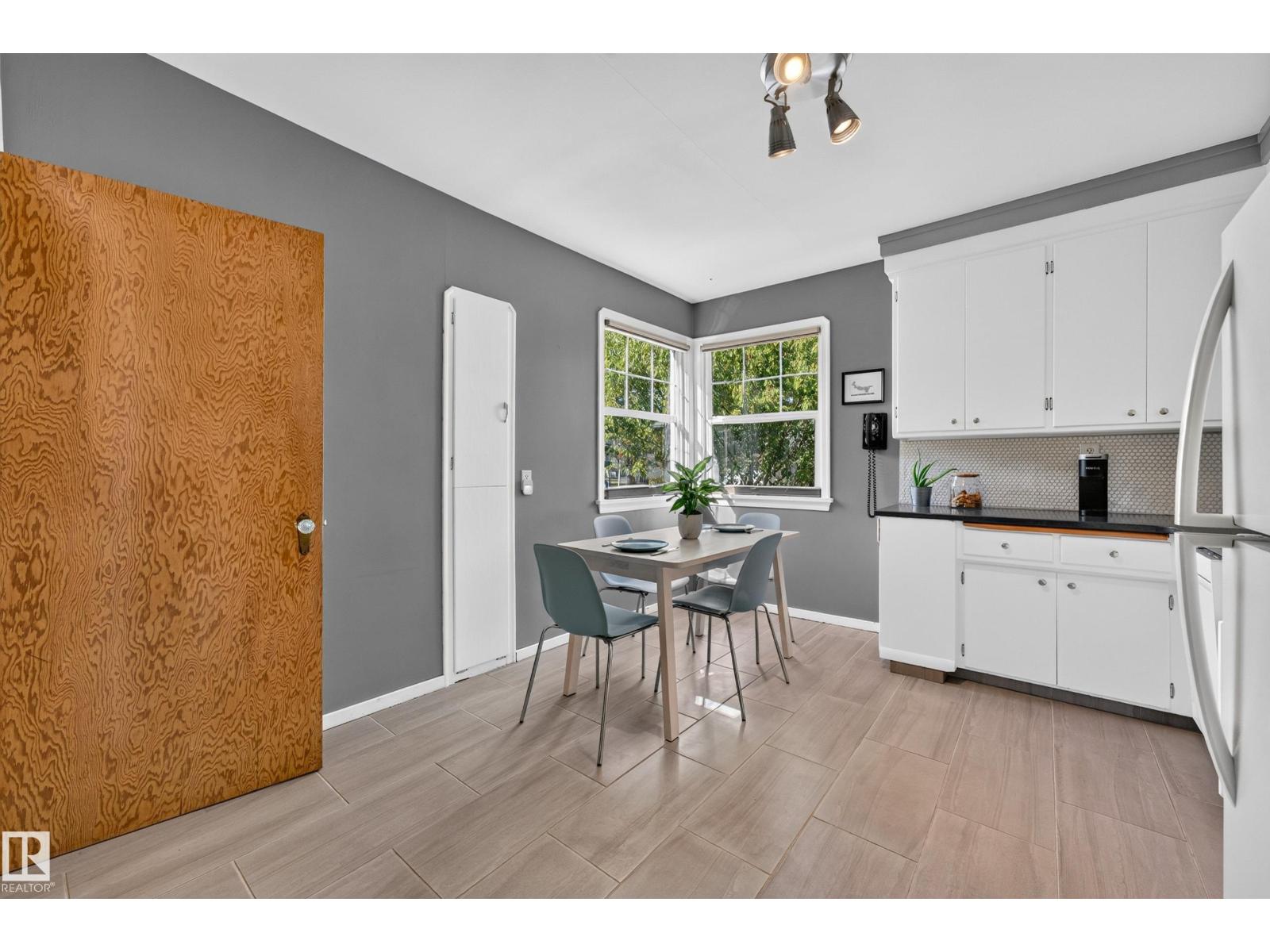11346 69 ST NW - 9