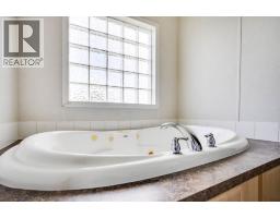 125 Elm Street, Fort Mcmurray, AB T9K0J9 Photo 21