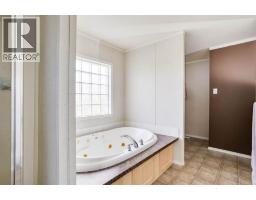 125 Elm Street, Fort Mcmurray, AB T9K0J9 Photo 20