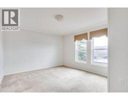 125 Elm Street, Fort Mcmurray, AB T9K0J9 Photo 25