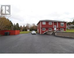 7 Squires Road thumbnail 27