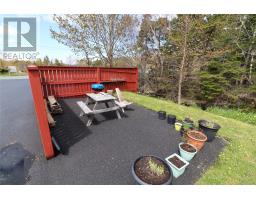 7 Squires Road thumbnail 36