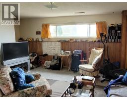 Kitchen - 683 Downie Road, Vernon, BC V1B3A9 Photo 11