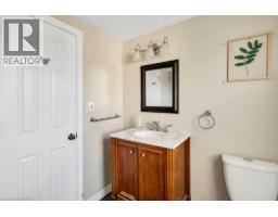 Recreation room - 797 Hamilton Road, London, ON N5Z1V2 Photo 6