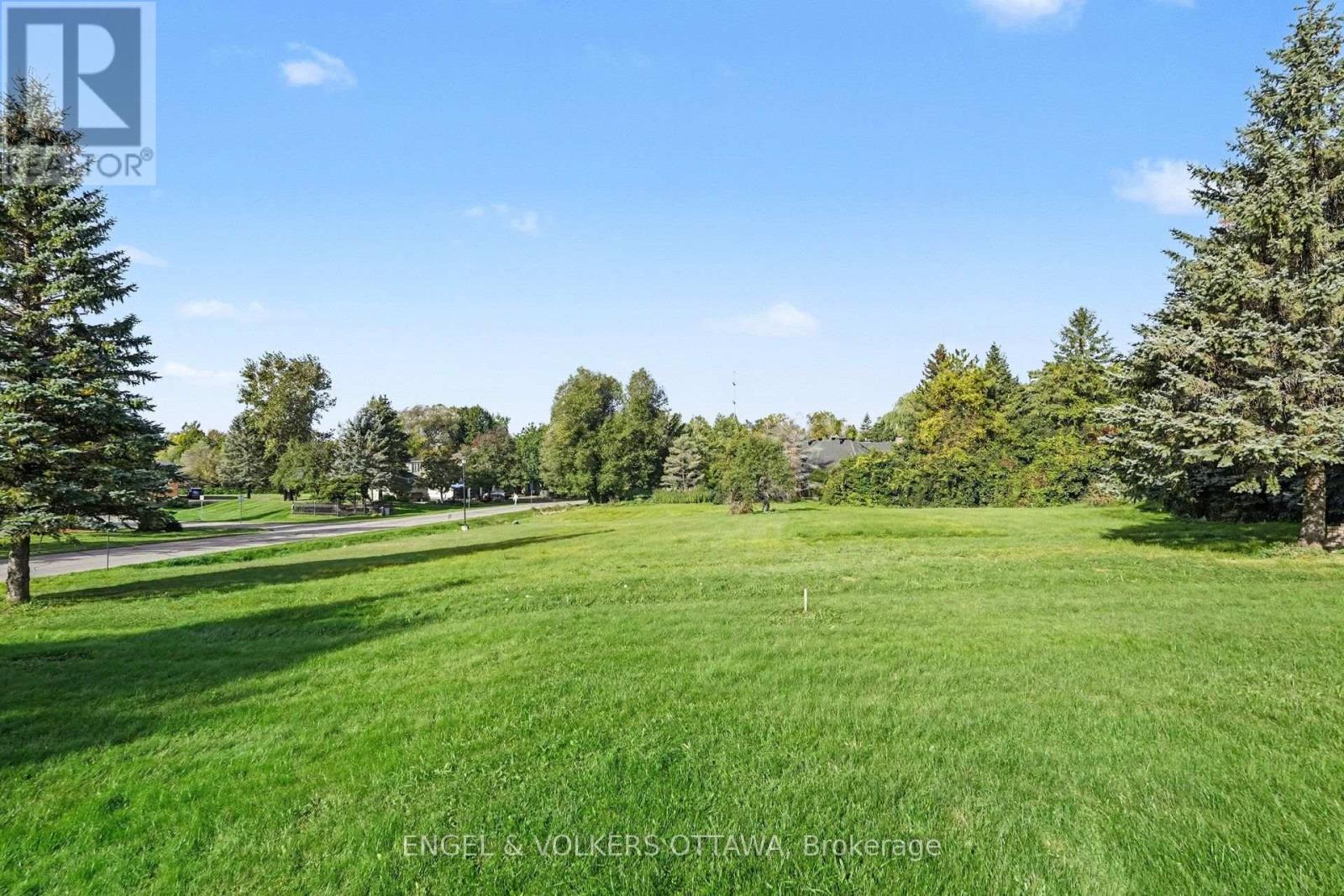 Commercial Condos for Sale in Ottawa – 34 CEDARHILL DRIVE, Ottawa – By Peter Sagos - Image 7