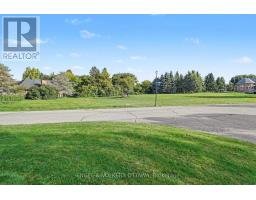 34 Cedarhill Drive, Ottawa, ON K2R1C6 Photo 9