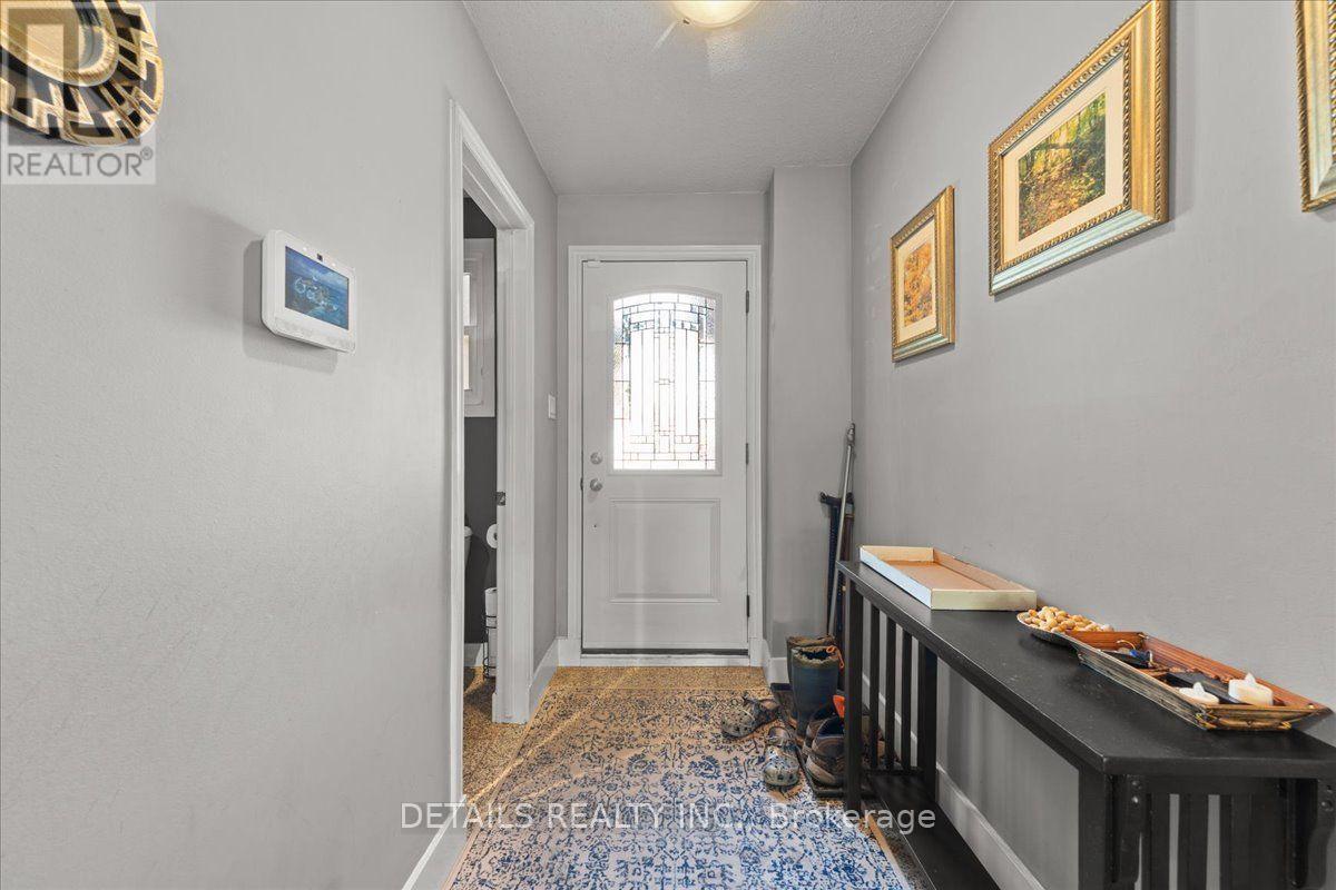 156 BIRCH HILL PRIVATE - 3
