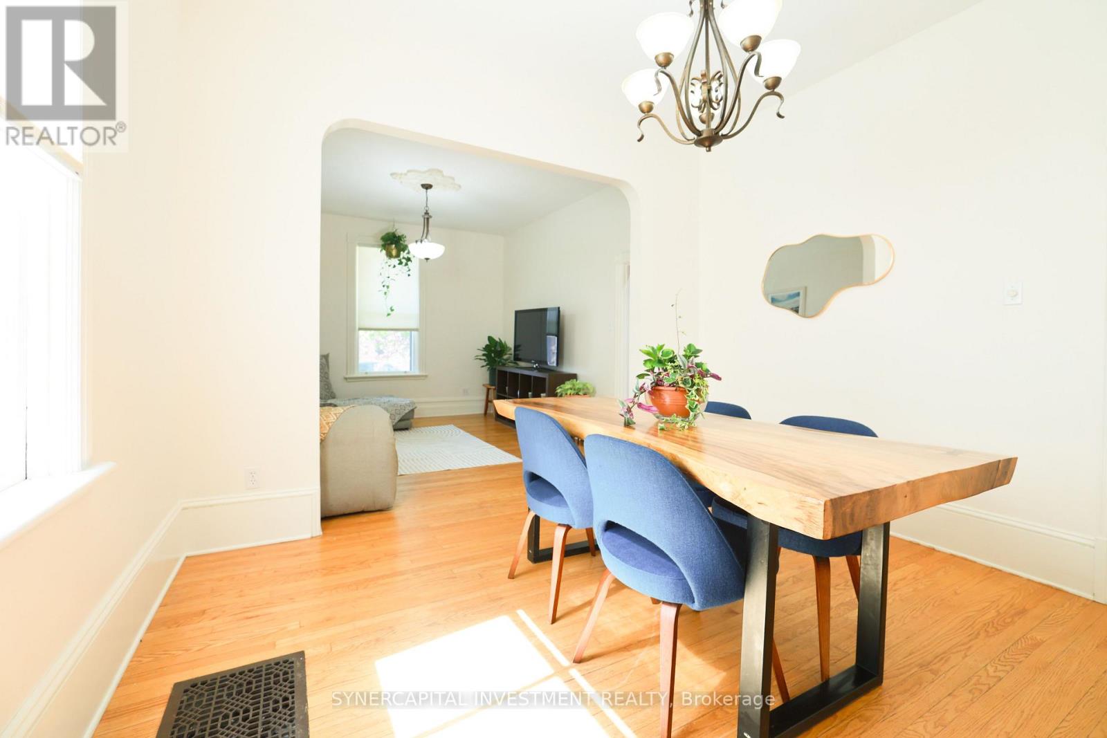 143 ARTHUR STREET - 9