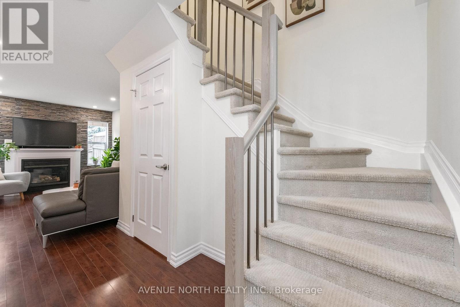 89 SILVERLACE PRIVATE - Image 7