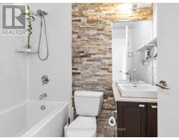 1310 - 105 The Queensway, Toronto, ON M6B5B5 Photo 7