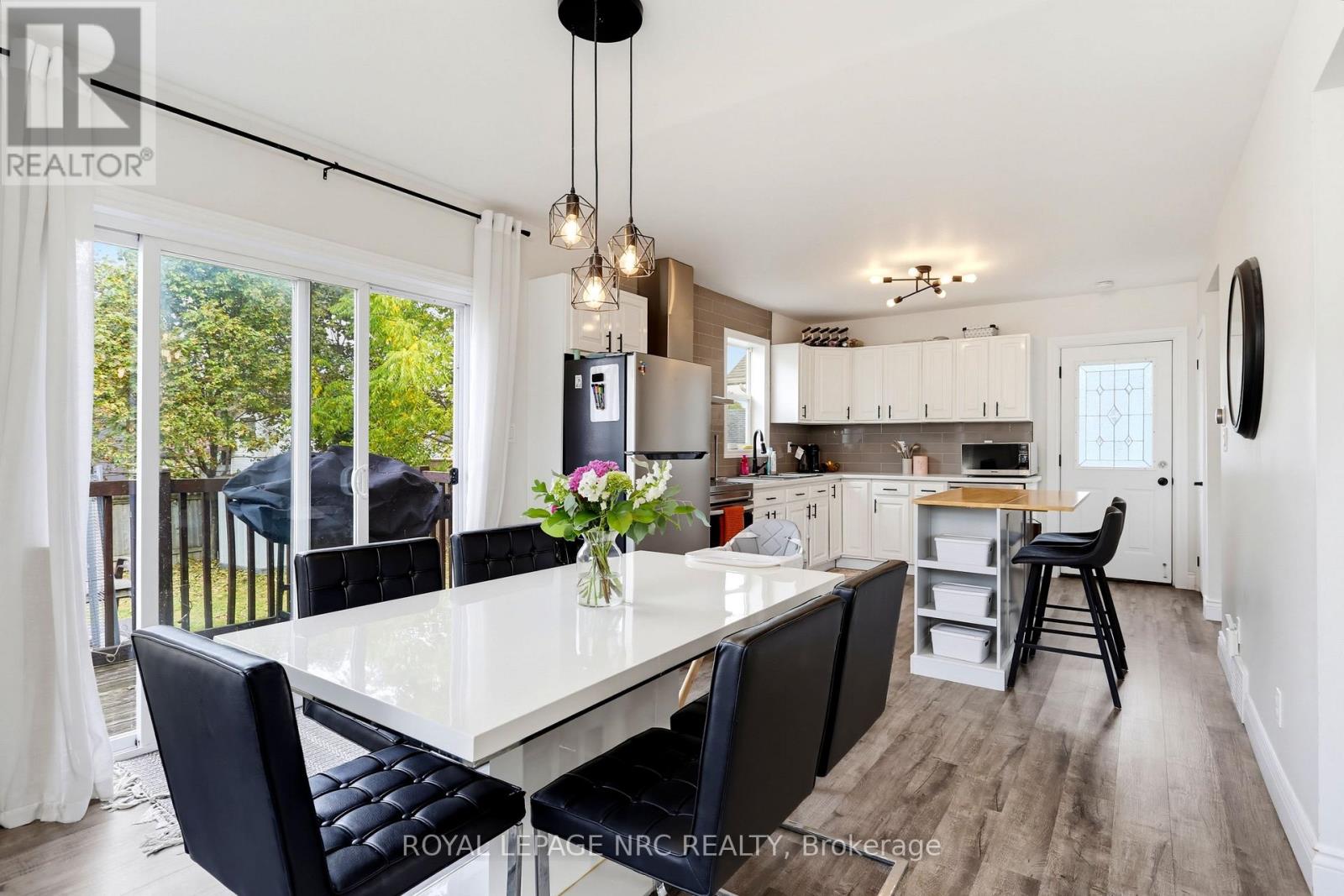 346 BROCK STREET - 10