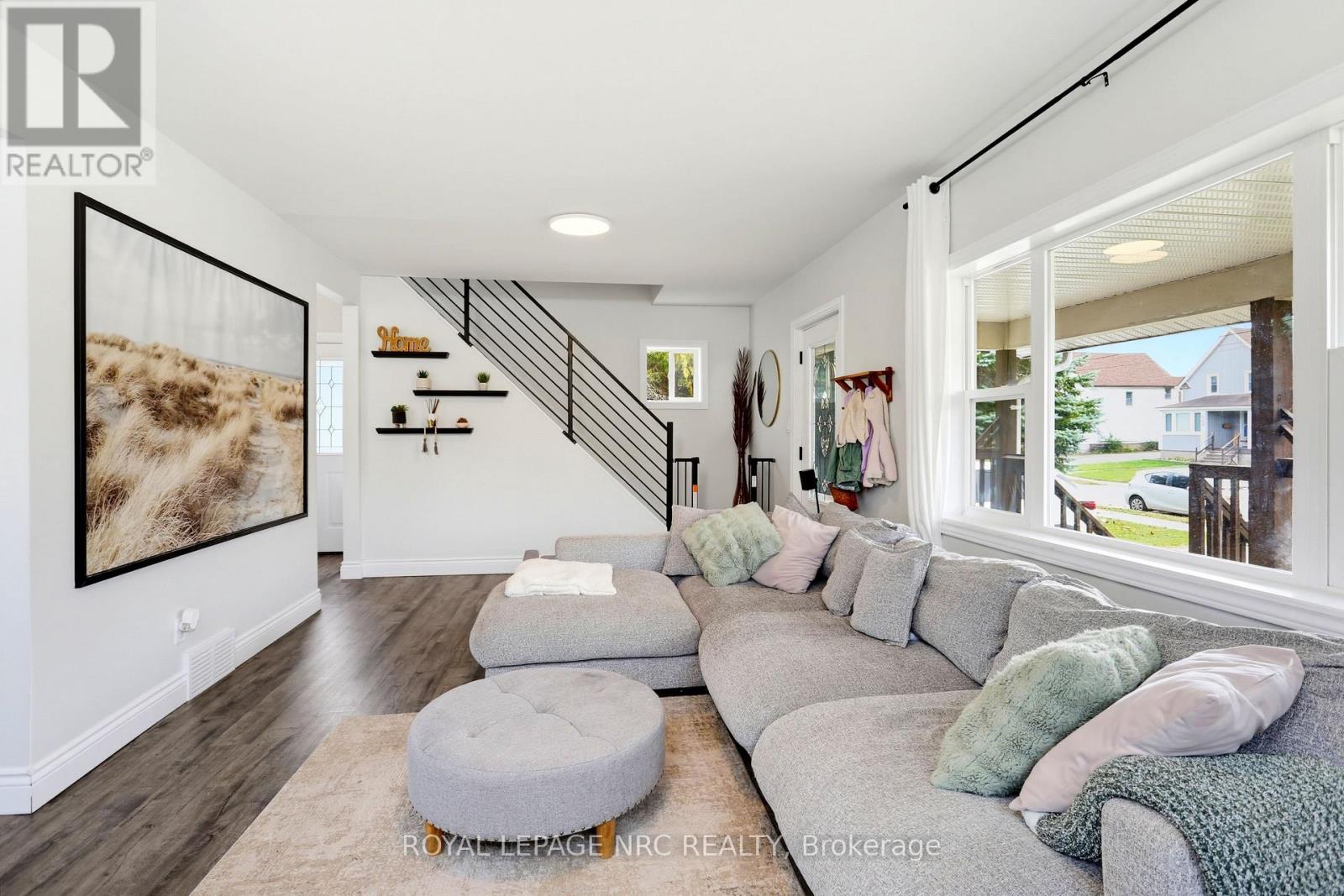346 BROCK STREET - 7