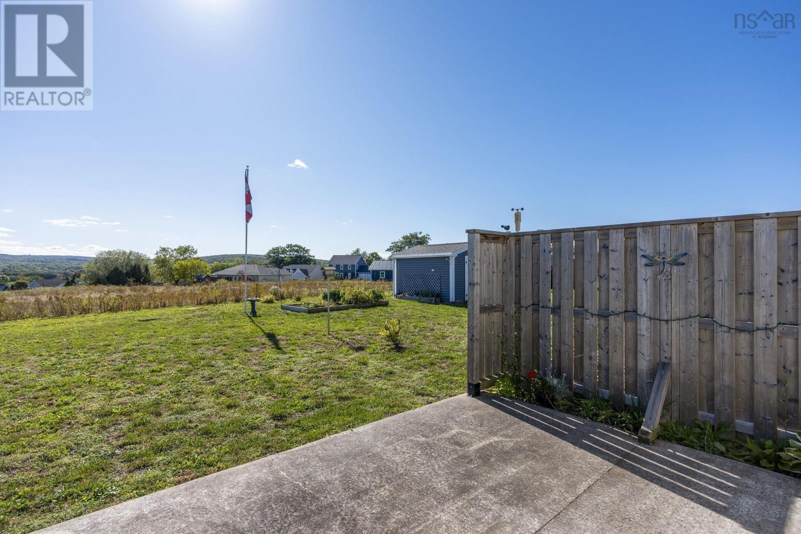 20 Mackinnnon Court - 37