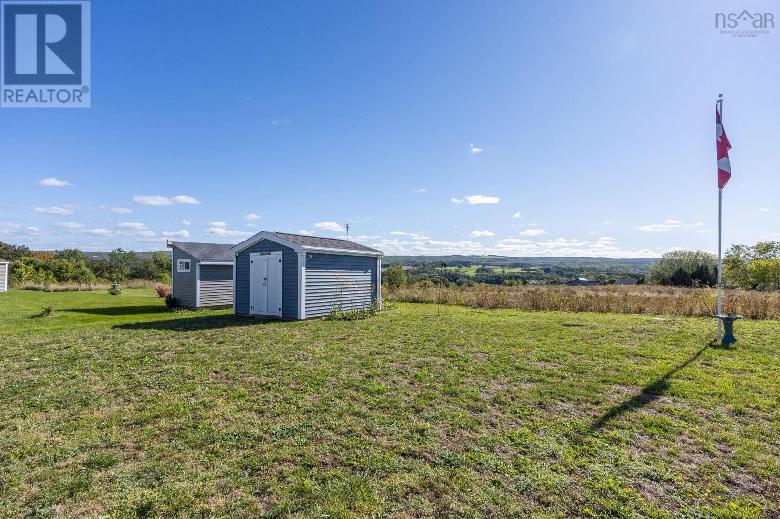 20 Mackinnnon Court - 39