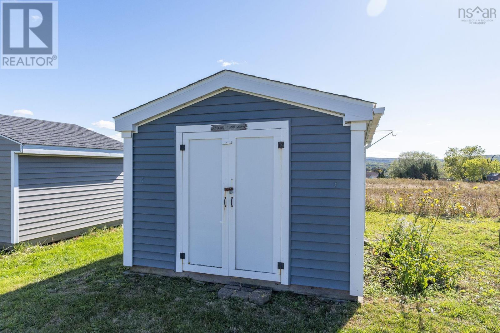 20 Mackinnnon Court - 4