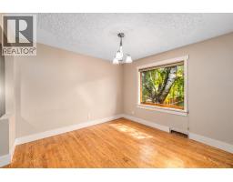 Primary Bedroom - 3042 28 Street Sw, Calgary, AB T3E2J5 Photo 8