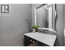 158 Acton Street, Strathroy, ON N7G0C7 Photo 25