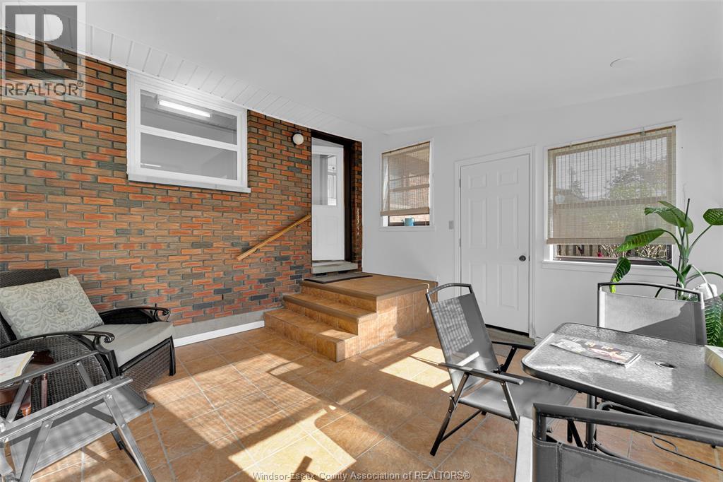 2545 ST. PATRICKS'S AVENUE - Image 11