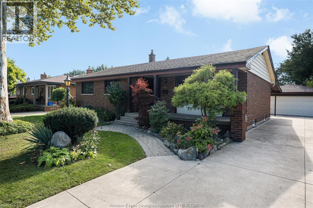 2545 ST. PATRICKS'S AVENUE - 4