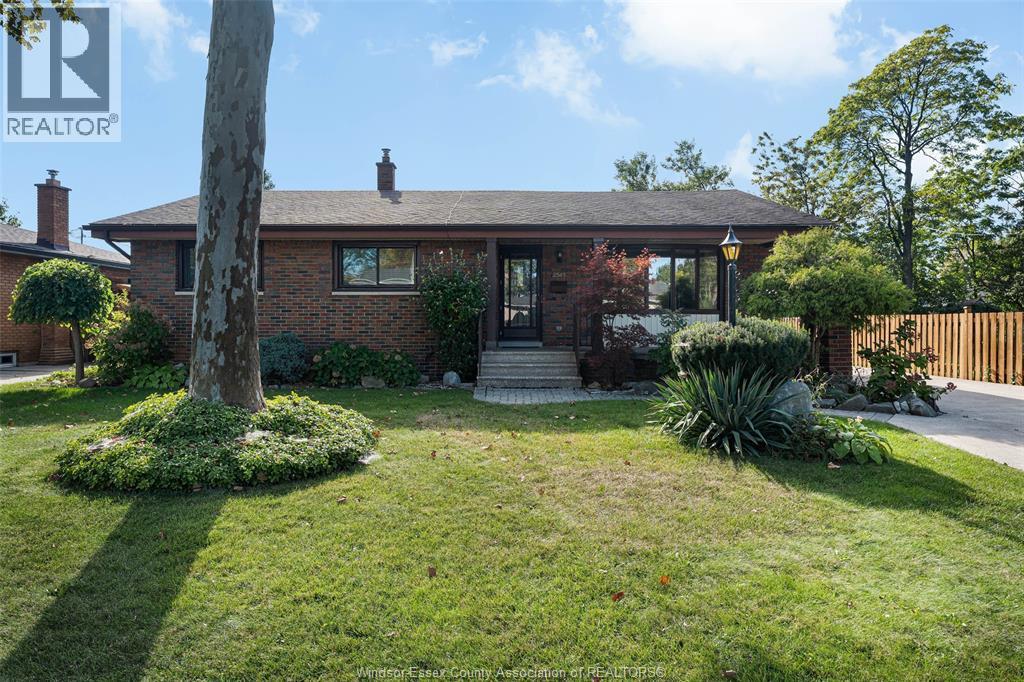 2545 ST. PATRICKS'S AVENUE - 3